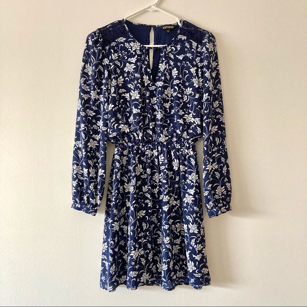 EXPRESS Blue Floral Long Sleeve Dress Size XS